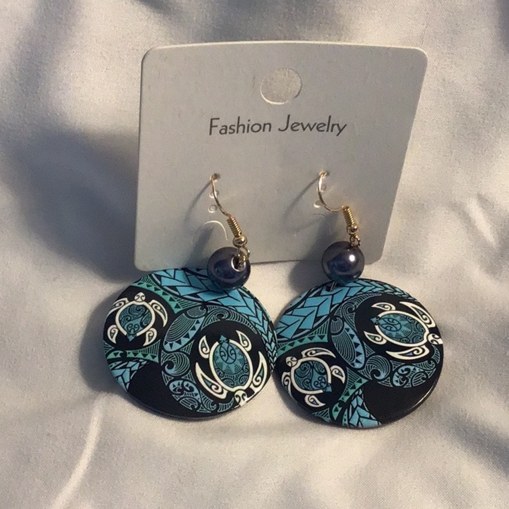 Fashion Jewelry Black and Blue Earrings